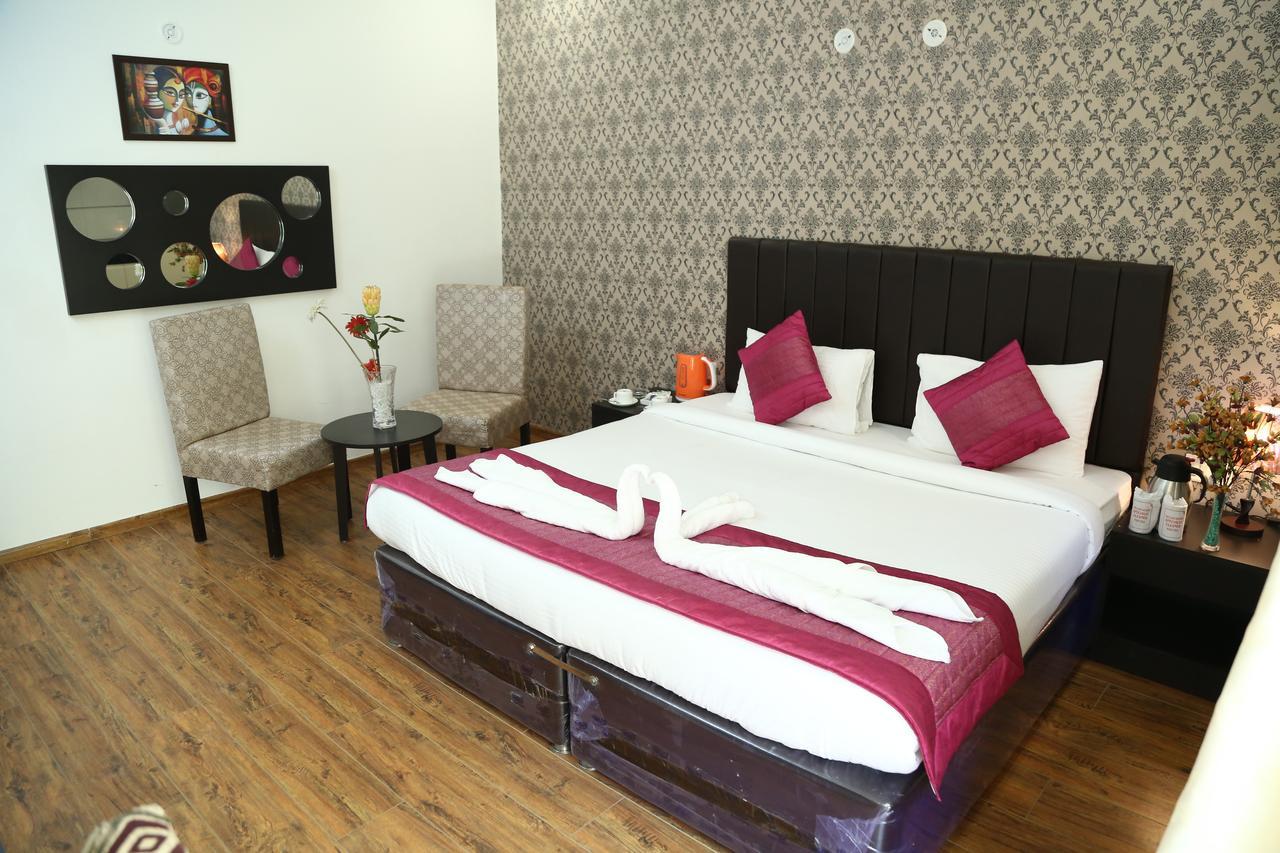 Home-Like Infinity Resort Vrindāvan Exteriér fotografie